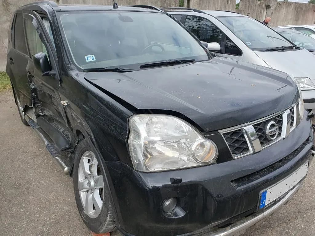 Foto do automóvel desmontado 2