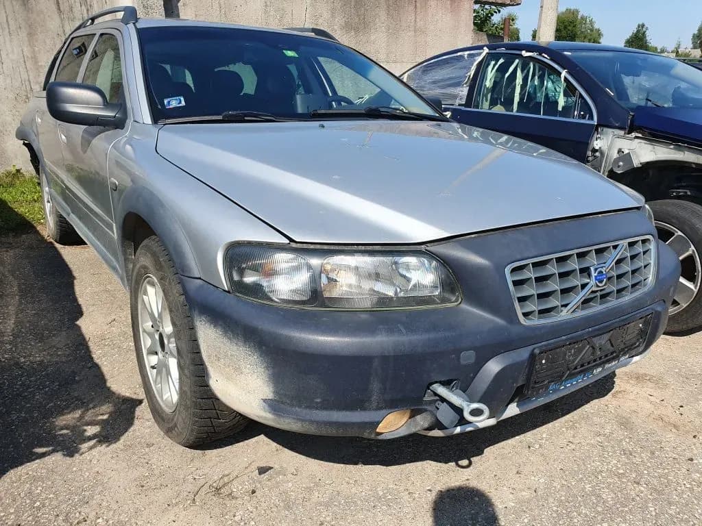 Foto do automóvel desmontado 1