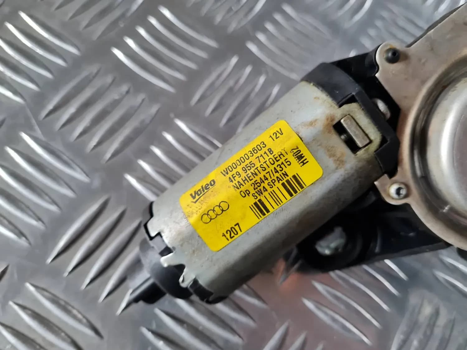 Motor do limpa para-brisas traseiro AUDI A6 2008 - foto 4