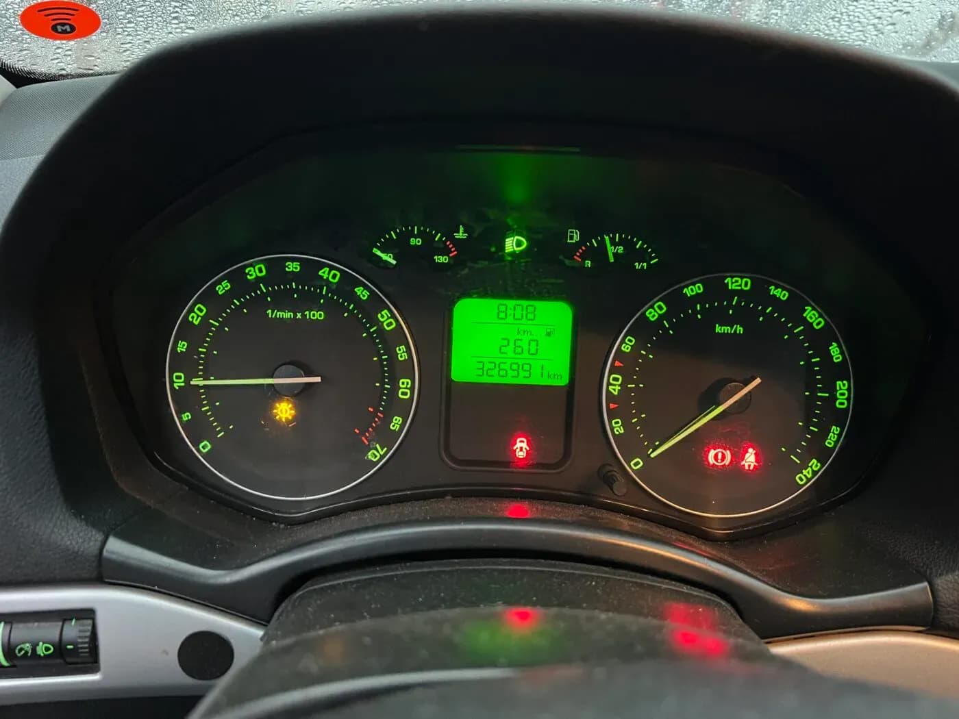 Foto do automóvel desmontado 1
