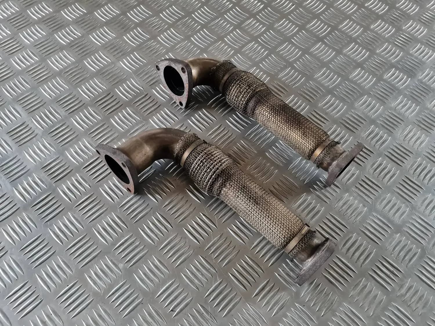 Tubo de escape do turbocompressor AUDI A6 2008 - foto 1