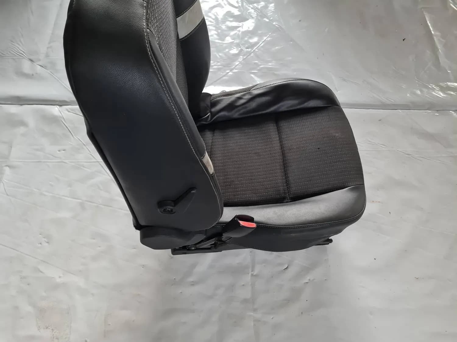 Banco dianteiro esquerdo RENAULT SCENIC III 2011 - foto 1