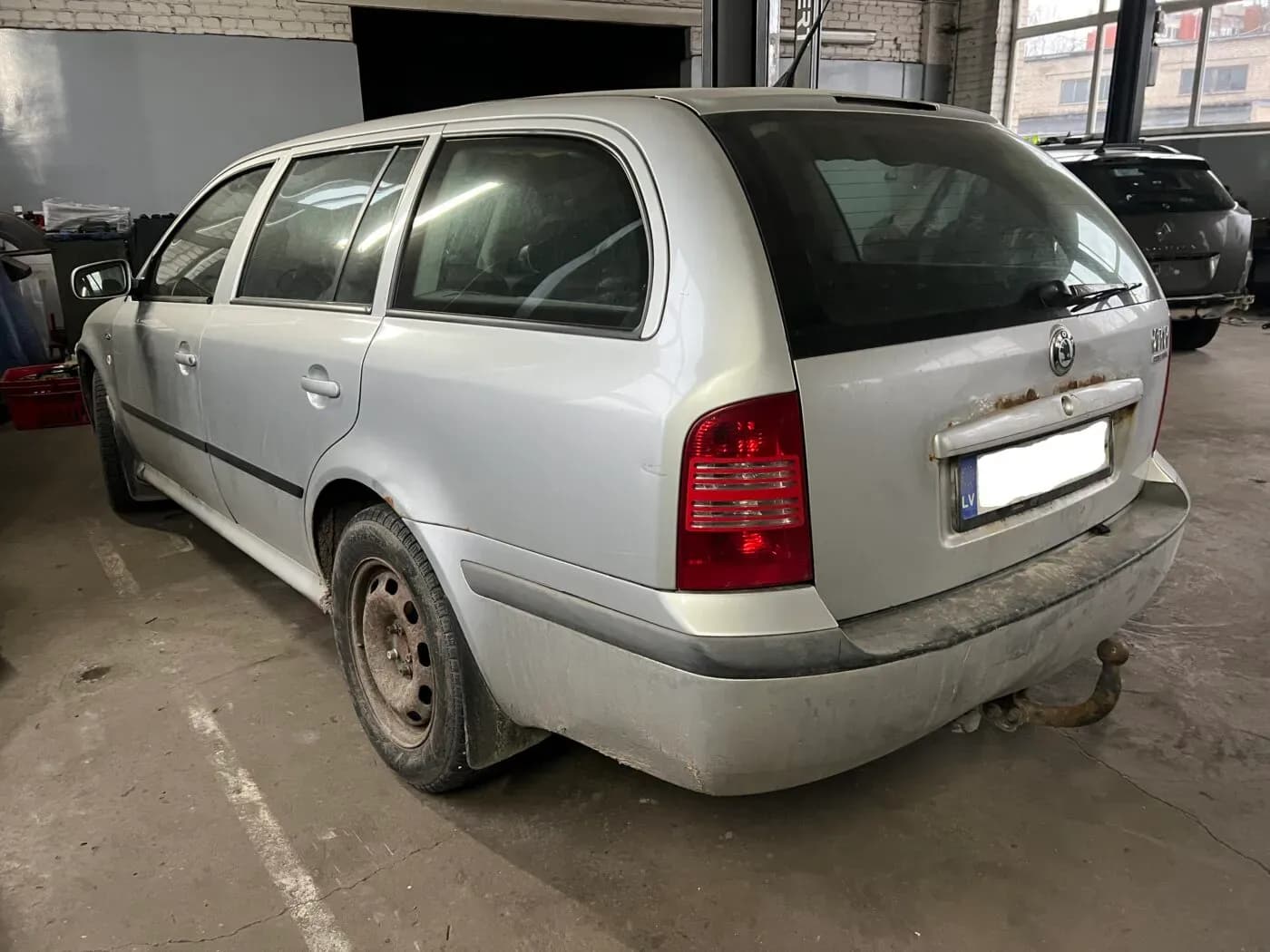 Foto do automóvel desmontado 4