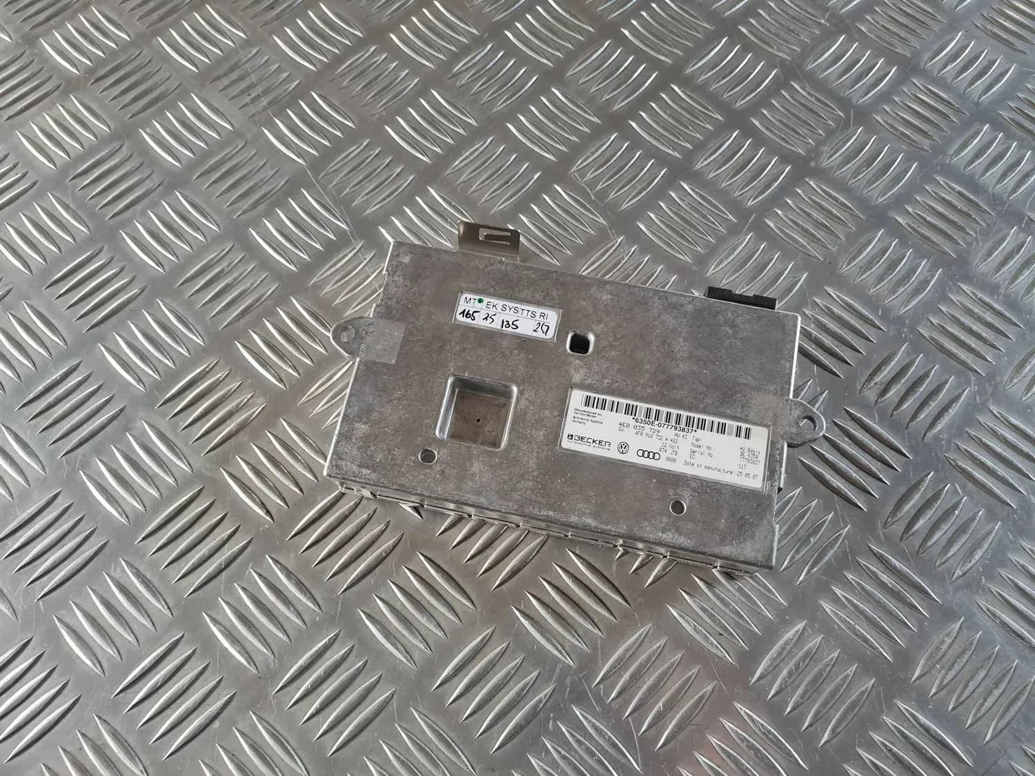 Unidade de controlo multimédia AUDI A6 2008 - foto 1