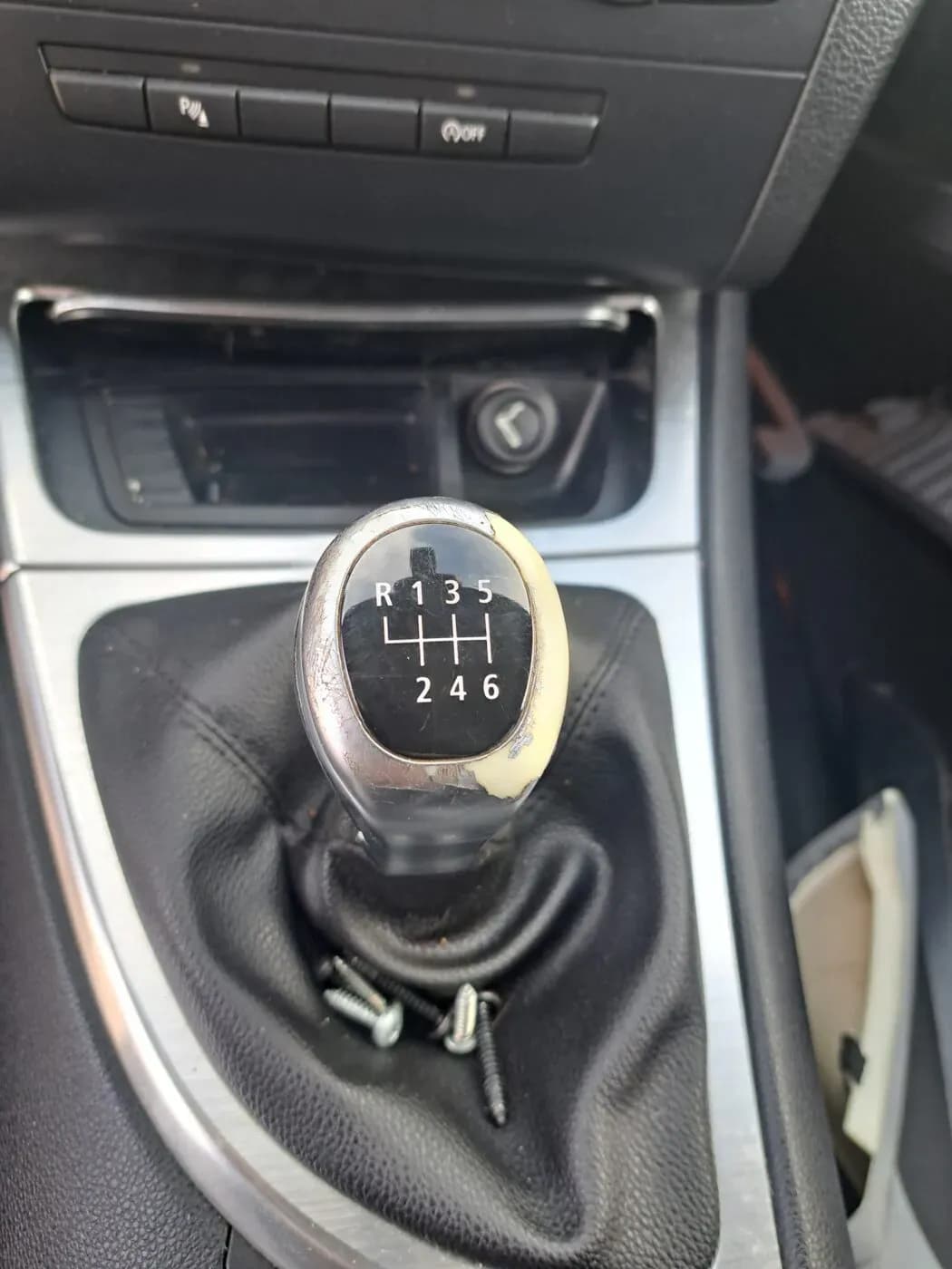 Foto do automóvel desmontado 3