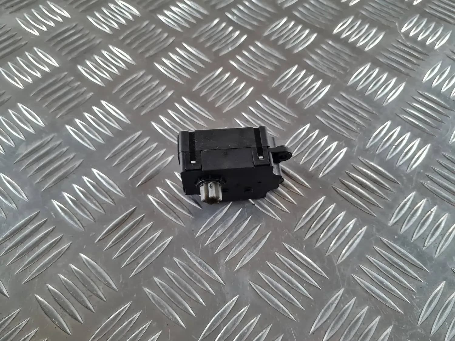 Atuador do sistema de aquecimento RENAULT SCENIC III 2011 - foto 1