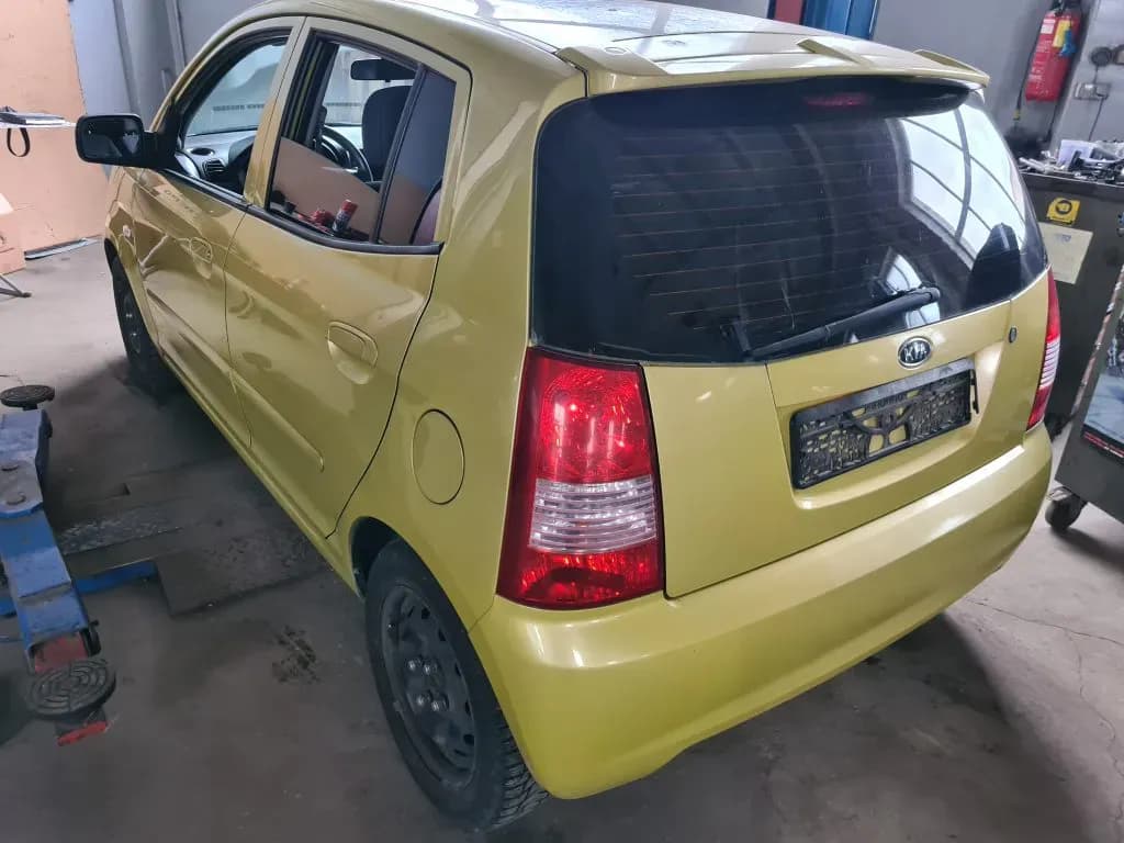 Foto do automóvel desmontado 5
