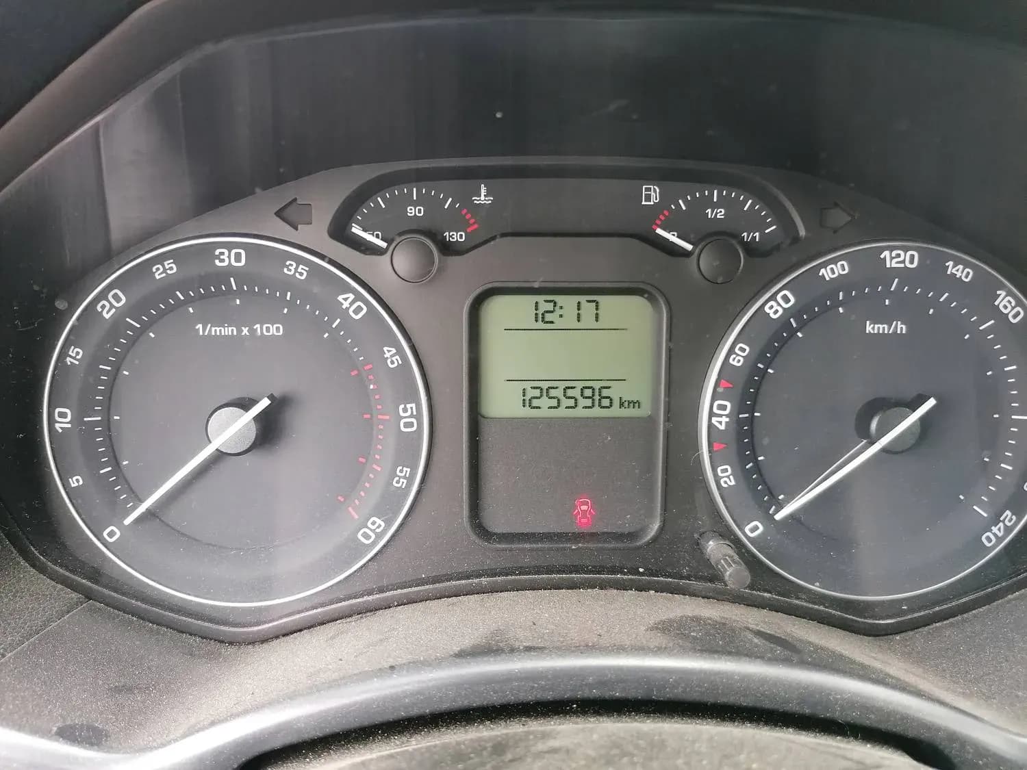 Foto do automóvel desmontado 3