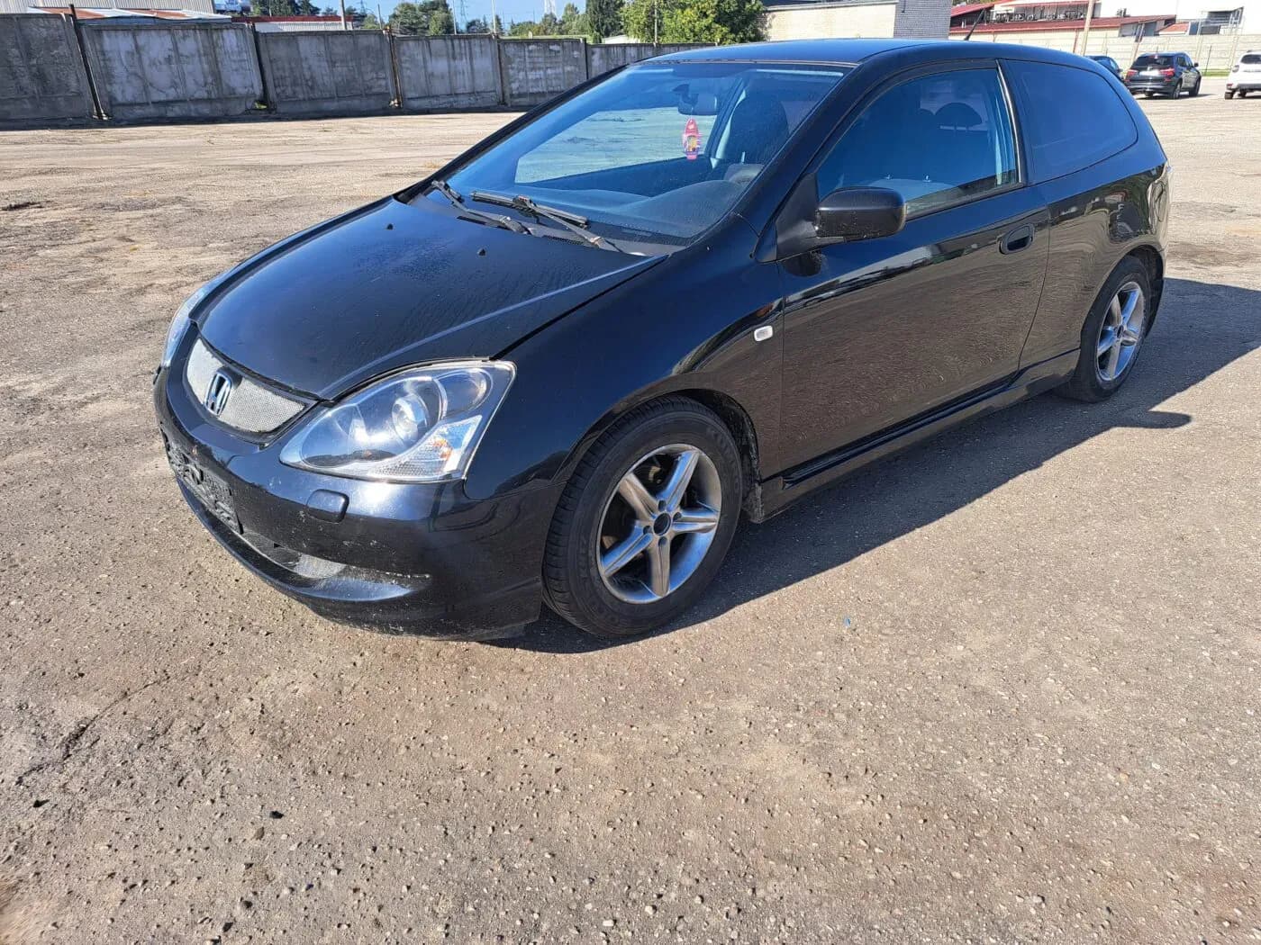 Foto do automóvel desmontado 1
