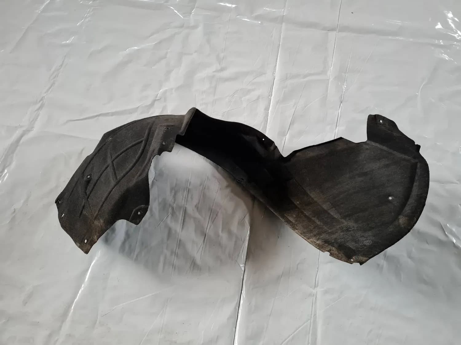Para-choques interior dianteiro esquerdo AUDI A6 2008