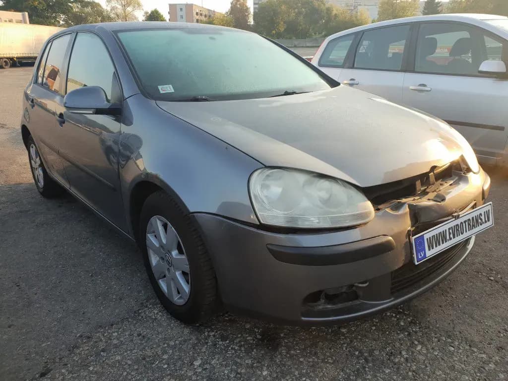 Foto do automóvel desmontado 2