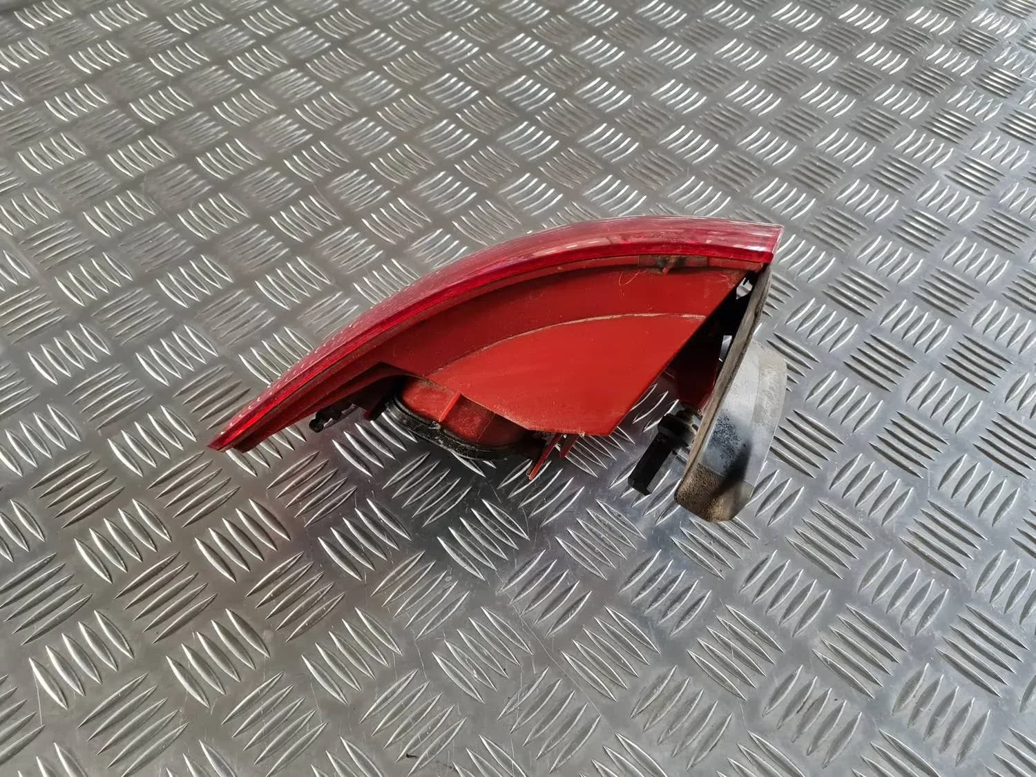 Luz traseira direita AUDI A6 2008 - foto 5