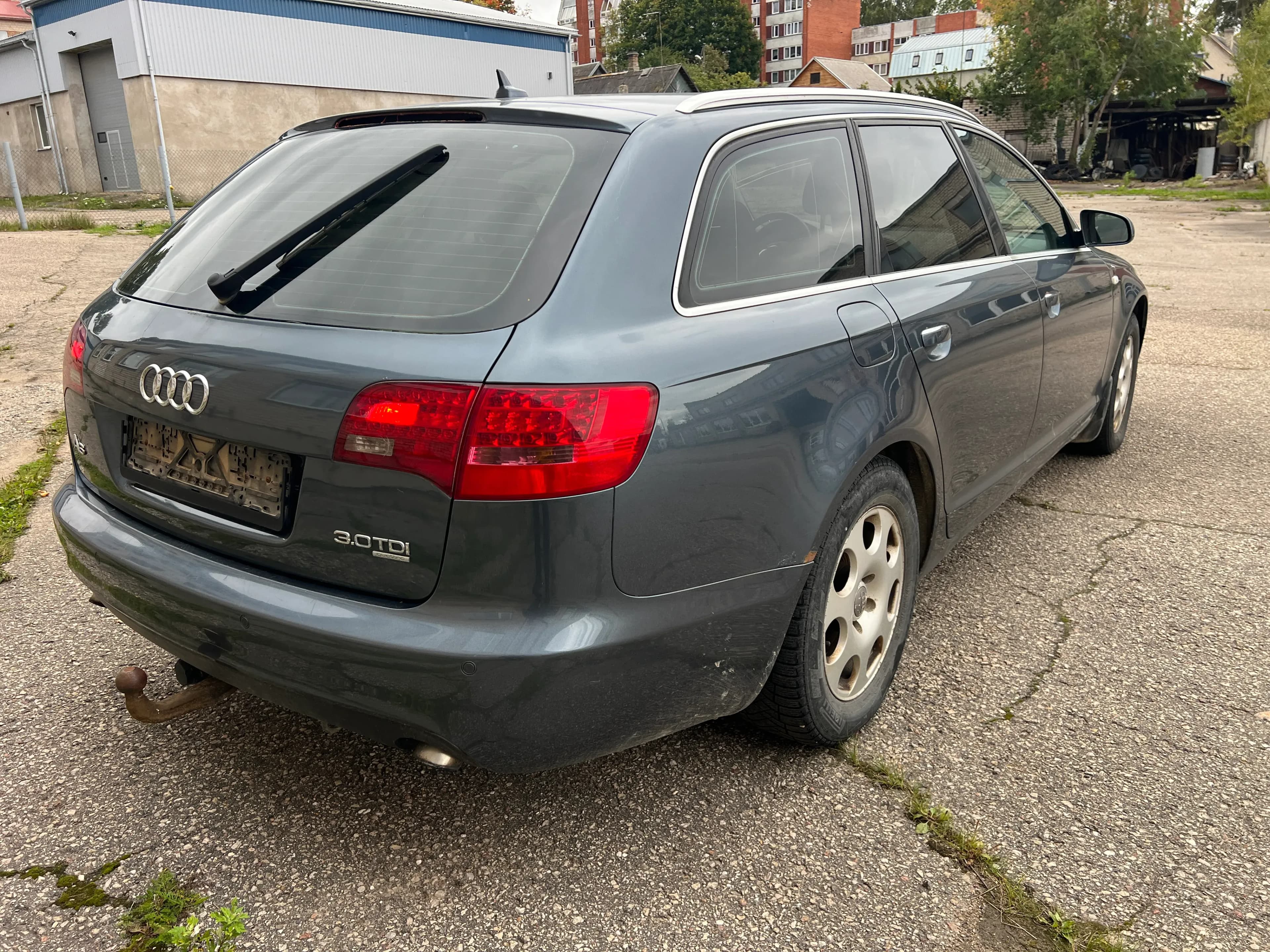 Foto do automóvel desmontado 5