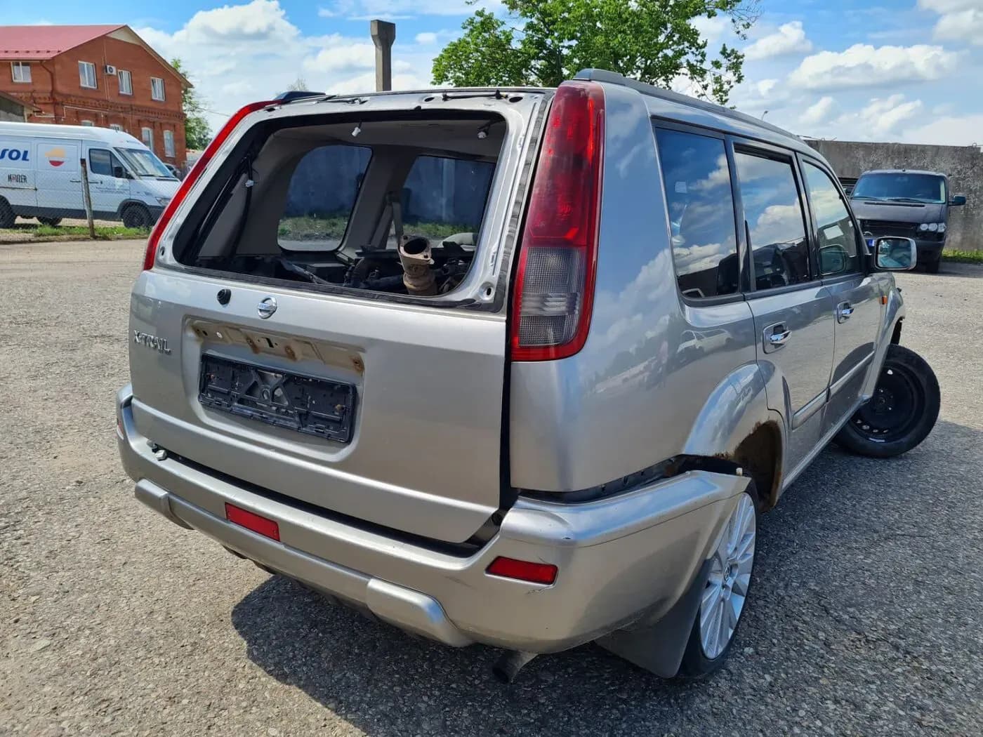 Foto do automóvel desmontado 4