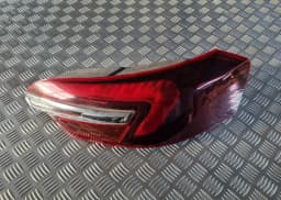 Luz traseira direita OPEL INSIGNIA 2016