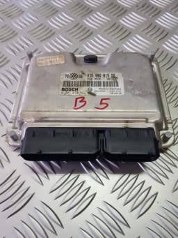 Unidade de controlo do motor VW PASSAT 2000 BLUE