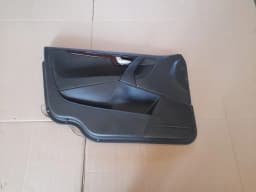 Guarnição da porta dianteira esquerda VOLVO V70 2003 SILVER