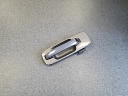 Manípulo da porta traseira direita NISSAN X-TRAIL 2002