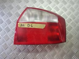 Luz traseira direita AUDI A4 2003