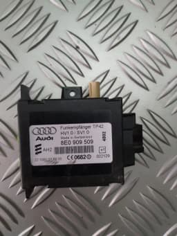 Unidade de amplificação da antena AUDI A4 AVANT 2004