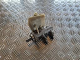 Cilindro principal do servofreio VOLVO S60 2008