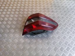 Luz traseira direita MERCEDES BENZ ML320 2005 BLACK