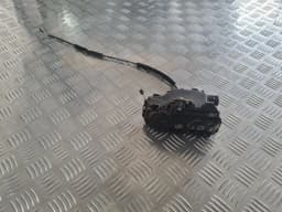 Fechadura da porta traseira direita SKODA OCTAVIA 2002